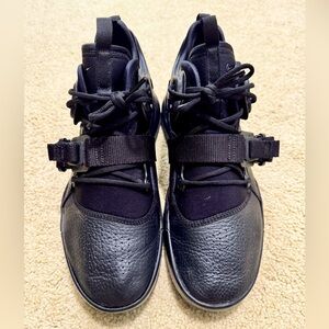 Nike Air Force 270 Triple Black - Size 9